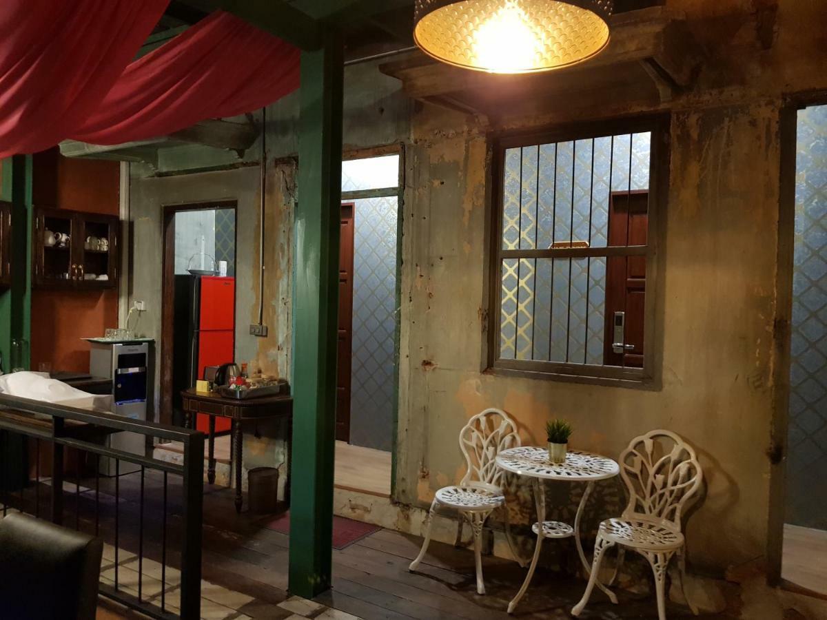 Tepbunthom Hostel Bangkok Kültér fotó